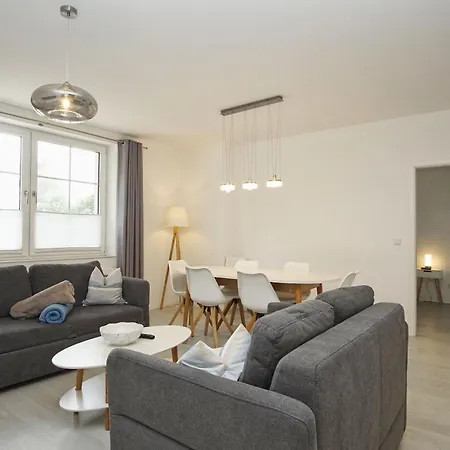 Mit Eigener Sauna Und Terrasse- Haus Inselwind Meerfamilie Groß Zicker